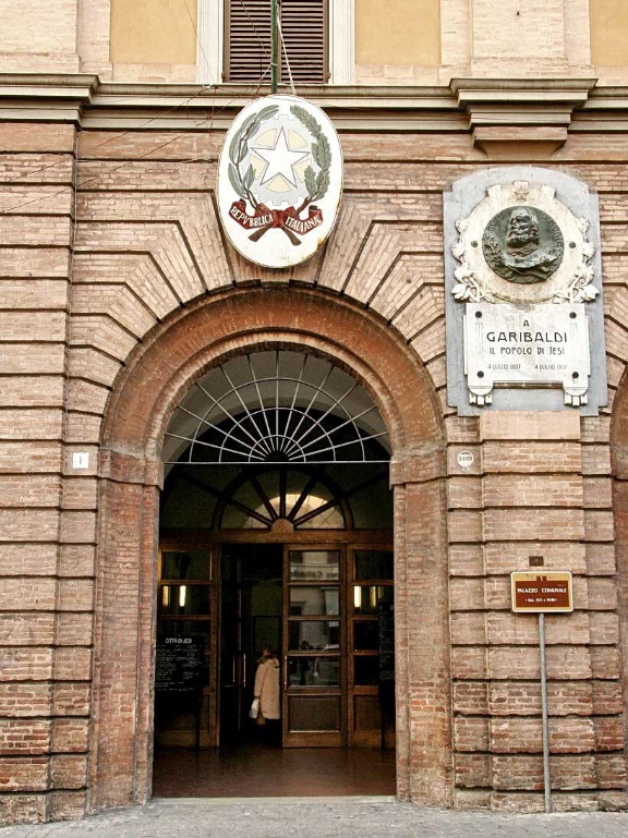 Il comune di Jesi Il comune di Jesi