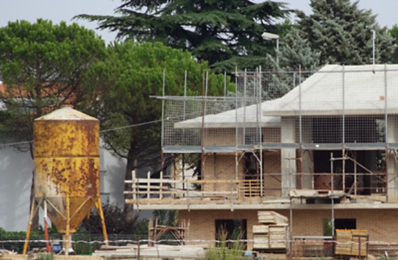 Un palazzo in costruzione Un palazzo in costruzione