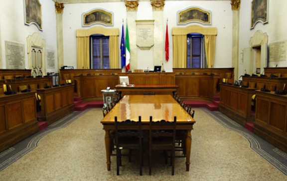 La sala del Consiglio comunale La sala del Consiglio comunale