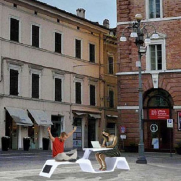 La panchina vincitrice del concorso La panchina vincitrice del concorso