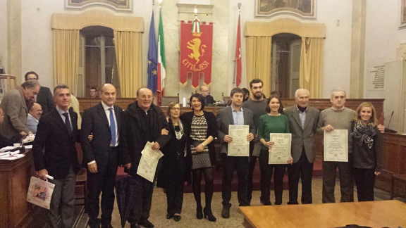 16/12/2014 - Premiazione delle associazioni e delle imprese partecipanti al Progetto 'Basta il giusto!' 16/12/2014 - Premiazione delle associazioni e delle imprese partecipanti al Progetto 'Basta il giusto!'